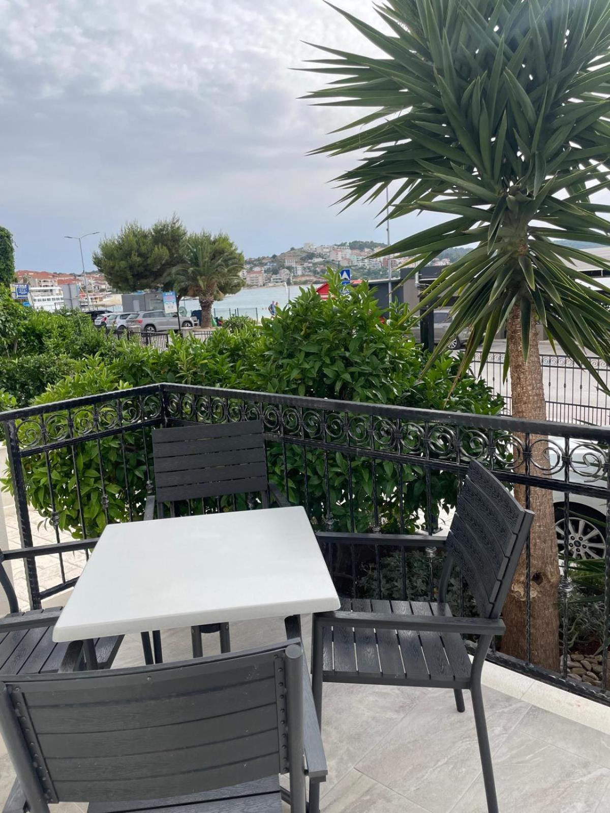 Apartment Sea&Sun Trogir Bagian luar foto