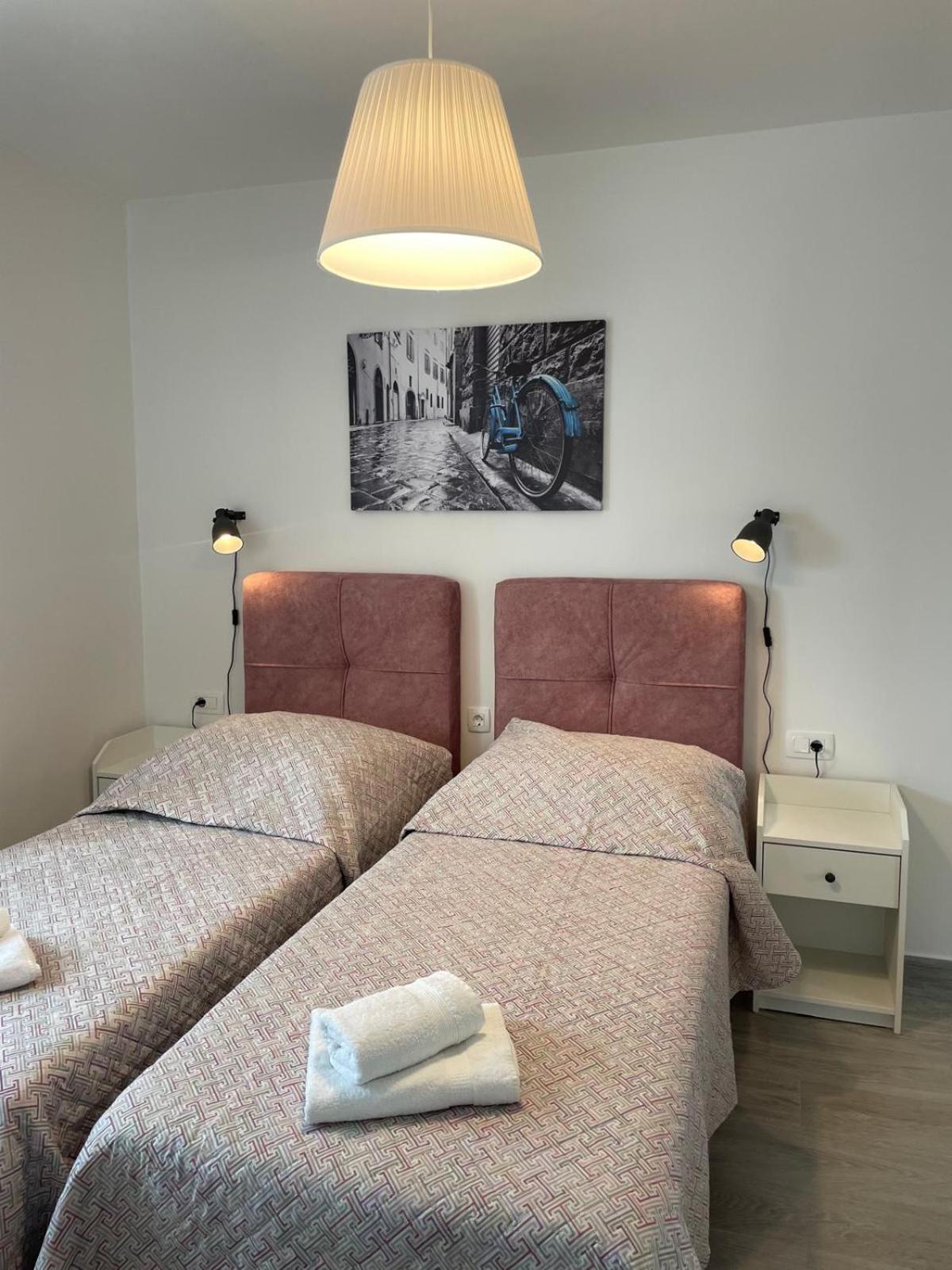 Apartment Sea&Sun Trogir Bagian luar foto