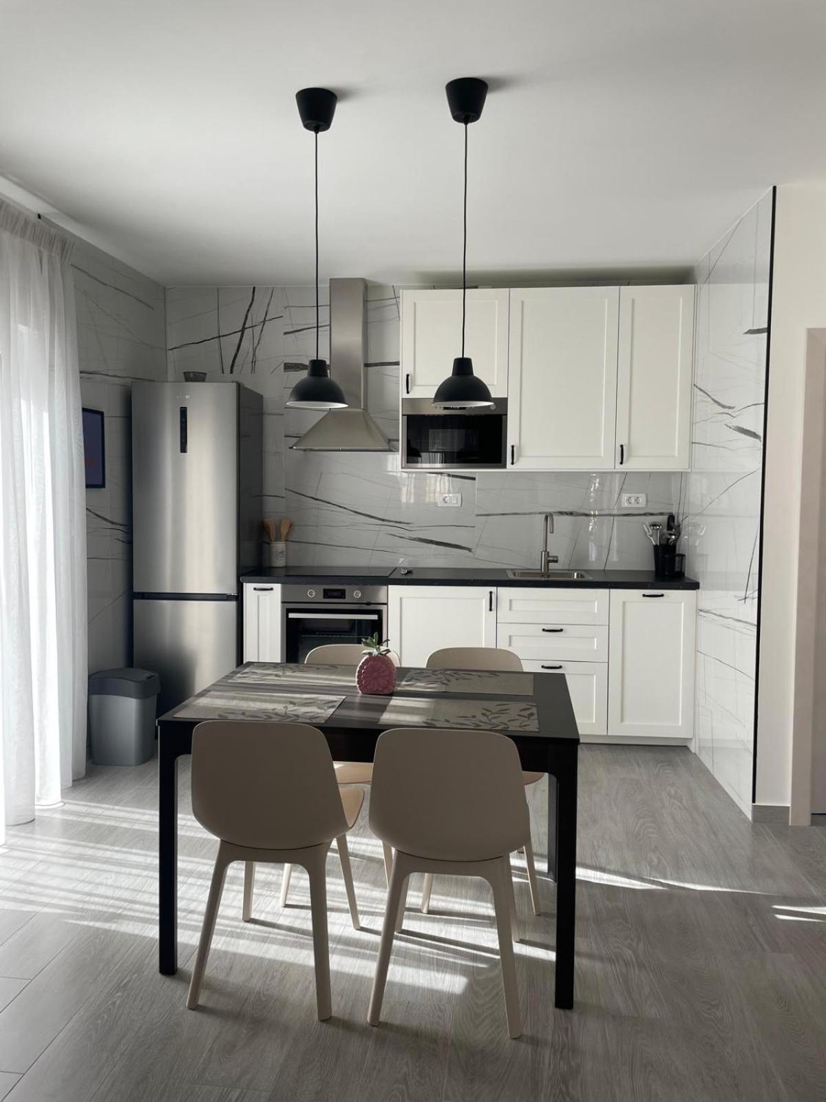 Apartment Sea&Sun Trogir Bagian luar foto